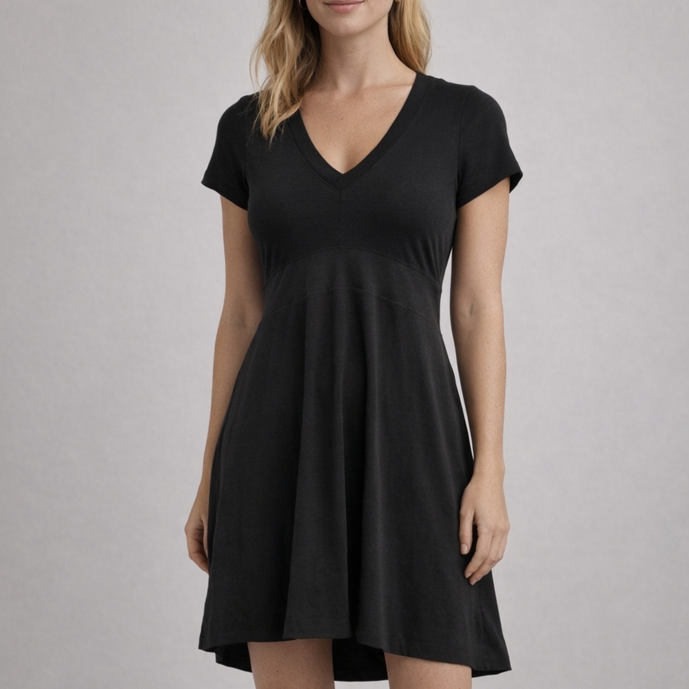 Lululemon Athletica Dance Pulse Dress Women's Size 6 Black Short Sleeve Stretch